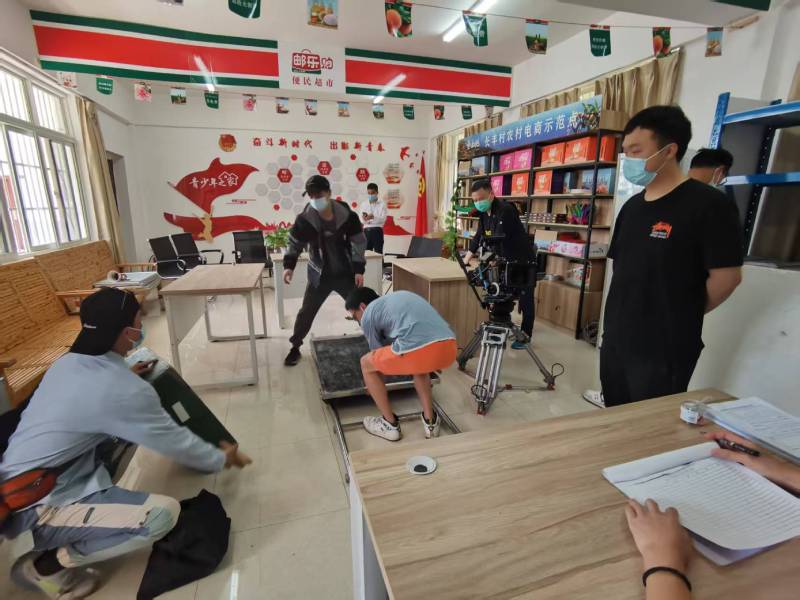 追星女孩心理学分析报告：锦屏县广告片拍摄公司揭秘饭圈应援式传播逻辑